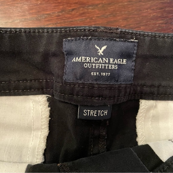 American Eagle Outfitters Black Midi Stretch Jean Shorts - Picture 4 of 5